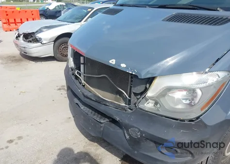 2018 Mercedes-Benz Sprinter 2500 Standard Roof V6 z USA, uszkodzony, nr VIN WD3PE7CD1JP636615